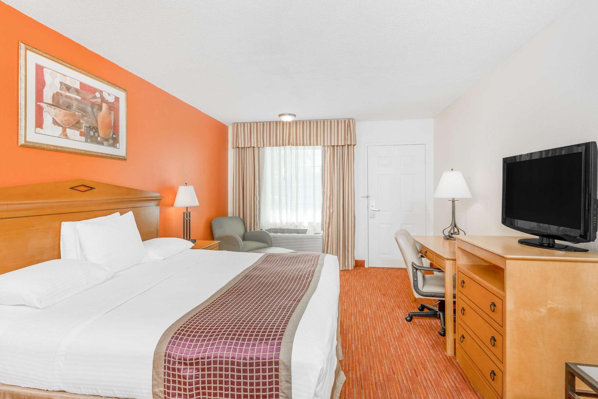 Surestay Hotel By Best Western Мэннинг Экстерьер фото