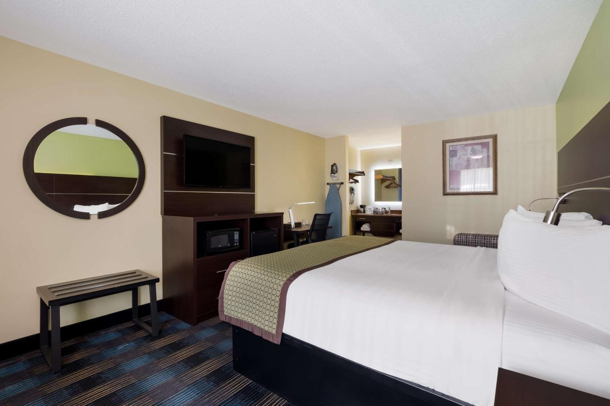 Surestay Hotel By Best Western Мэннинг Экстерьер фото