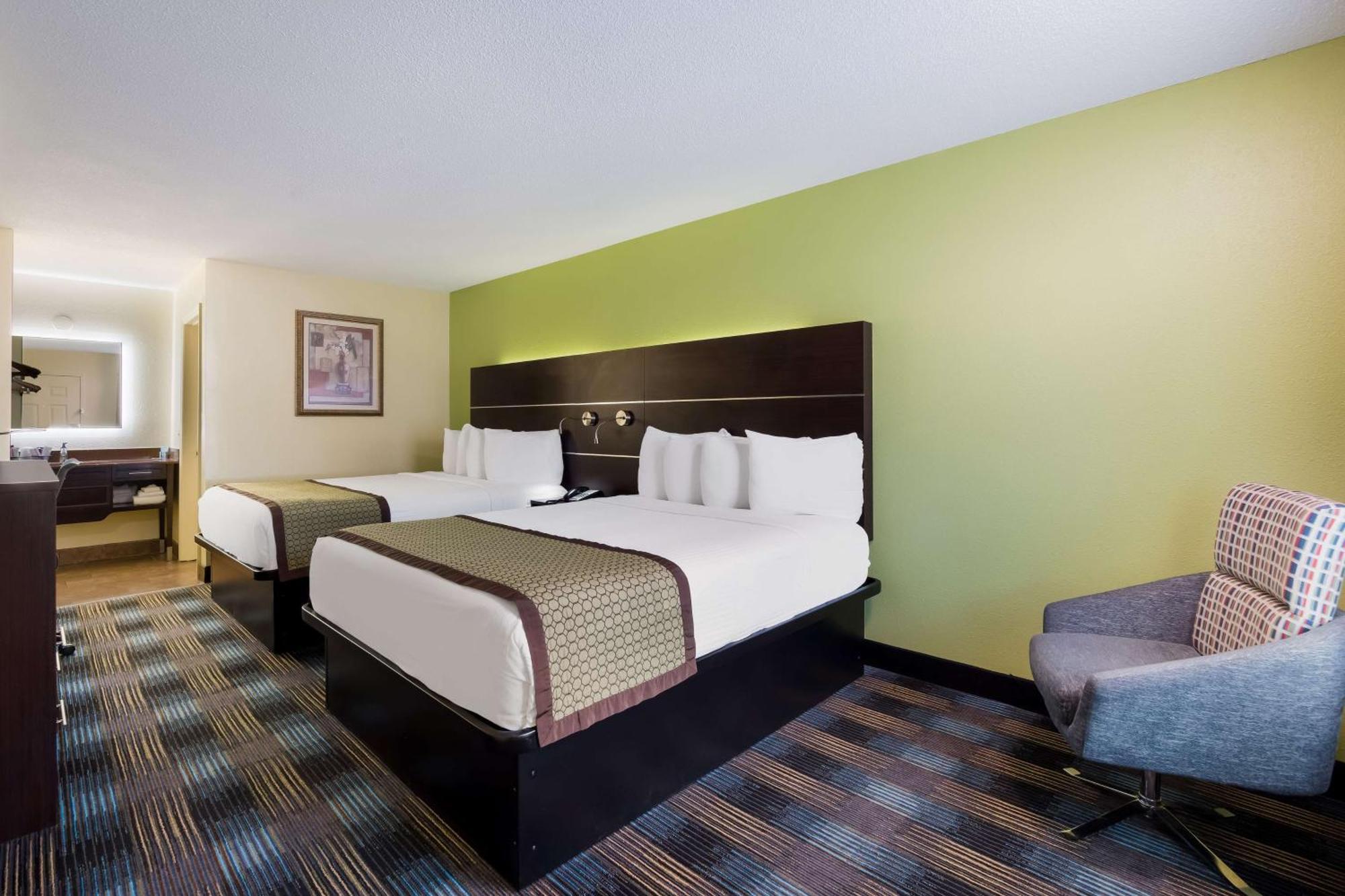 Surestay Hotel By Best Western Мэннинг Экстерьер фото